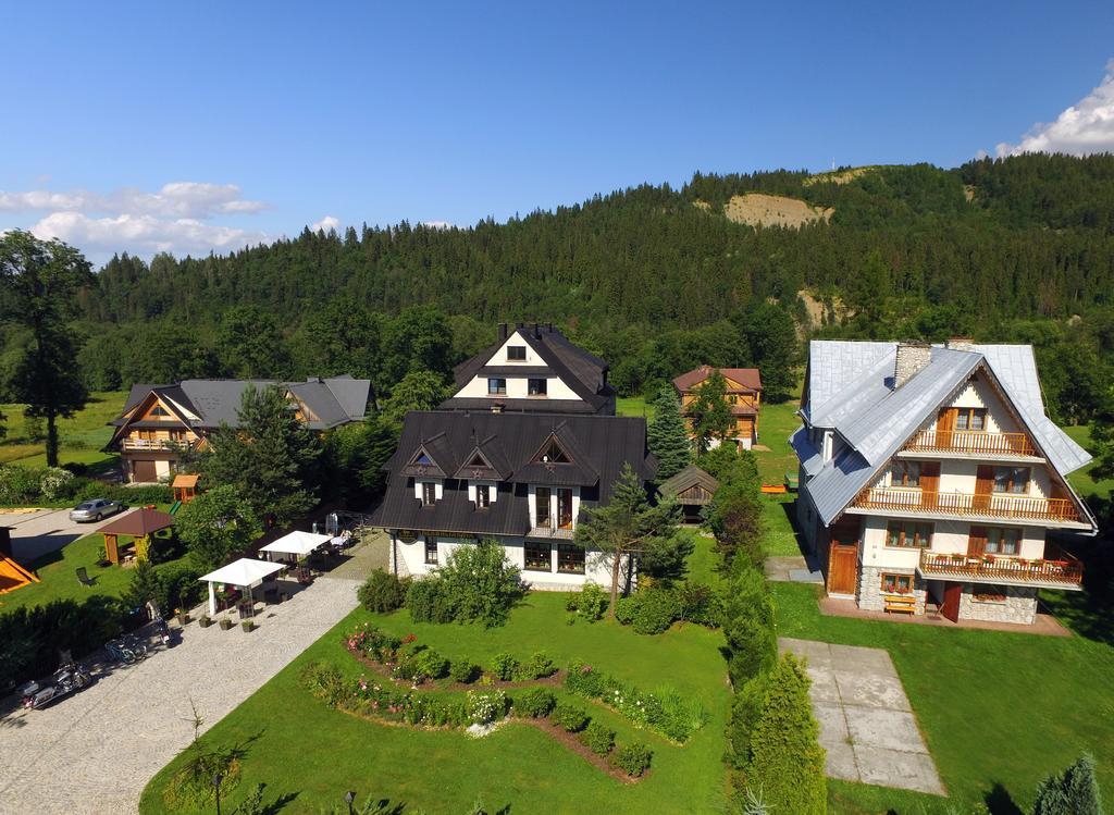 Gosciniec I Herbaciarnia Pod Zlota Lyzwa Bialka Tatrzanska Exterior foto