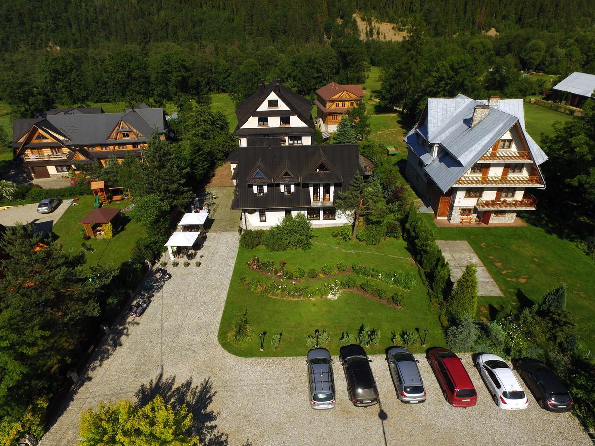 Gosciniec I Herbaciarnia Pod Zlota Lyzwa Bialka Tatrzanska Exterior foto